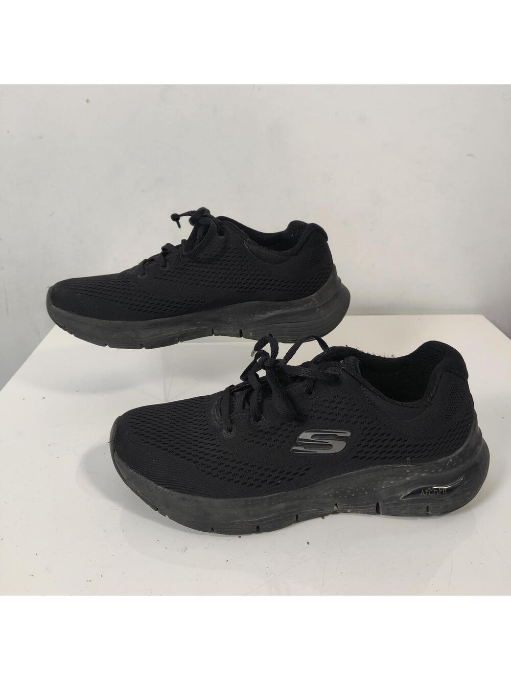 Skechers Arch Fit Women’s Sneakers Black Knit Mesh Athletic Walking Shoes Size 7